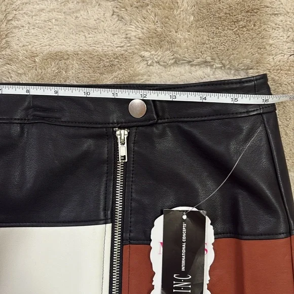 NWT Colorblock Mod PLeather Skirt - Picture 8 of 9